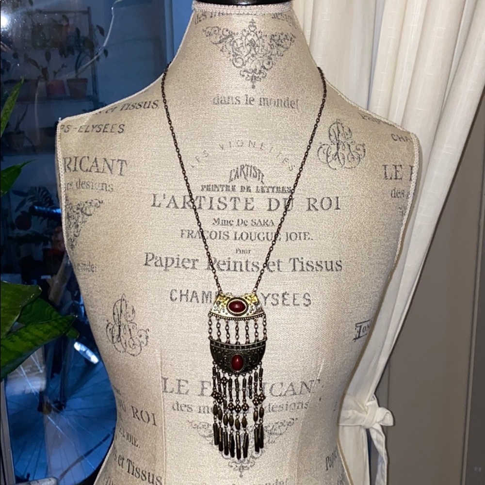 Long fashion necklace dark red jewel & gold metal dangle necklace jewelry​